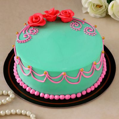 Valentine's Rosy Chocolate Cake-